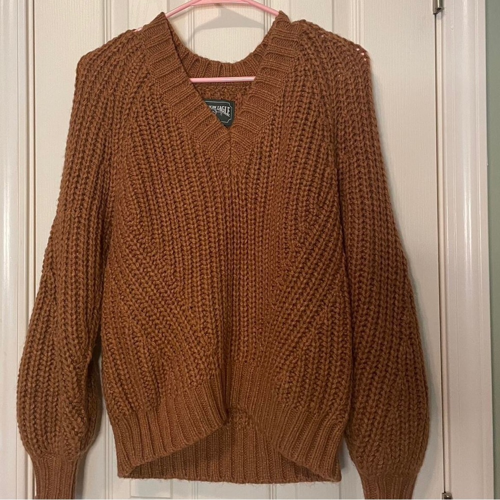American eagle chunky rust sweater
